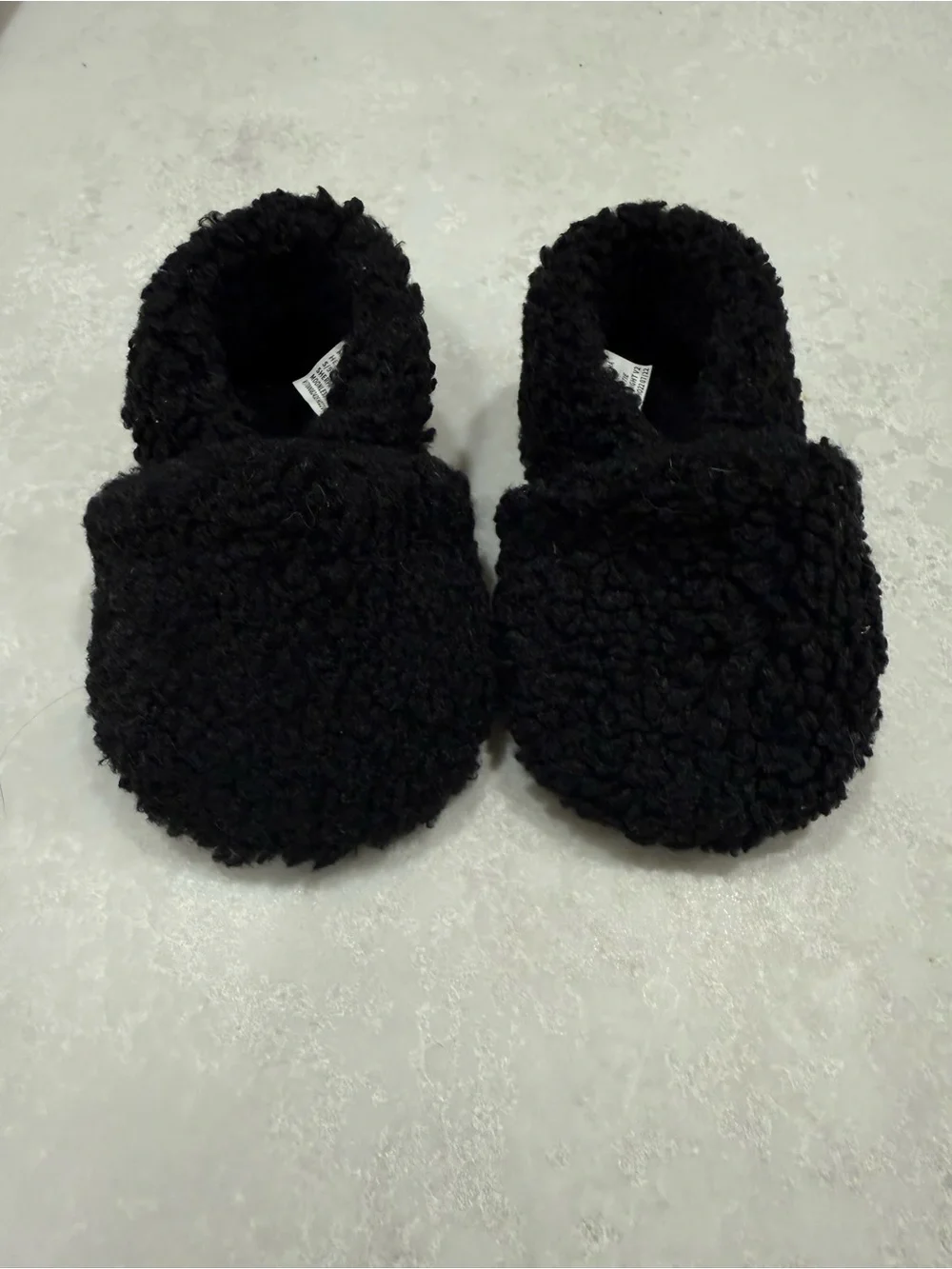 Baby GAP 0-3 Month Black Sherpa Slippers